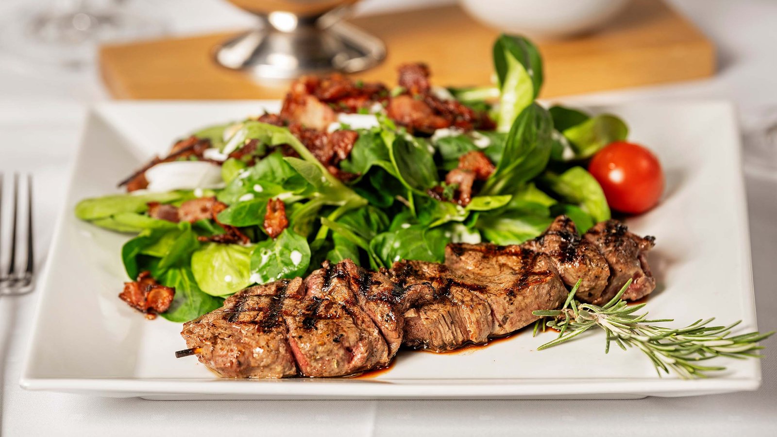 Pianobar Frauenfeld Essen Filetspiess mit Nüsslisalat